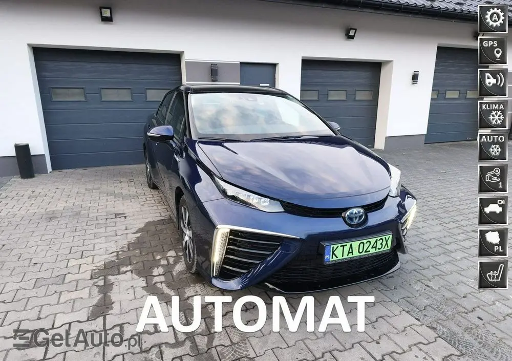 TOYOTA Mirai 