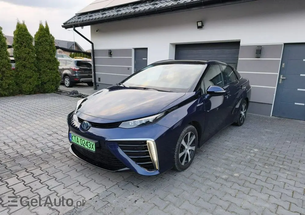 TOYOTA Mirai 