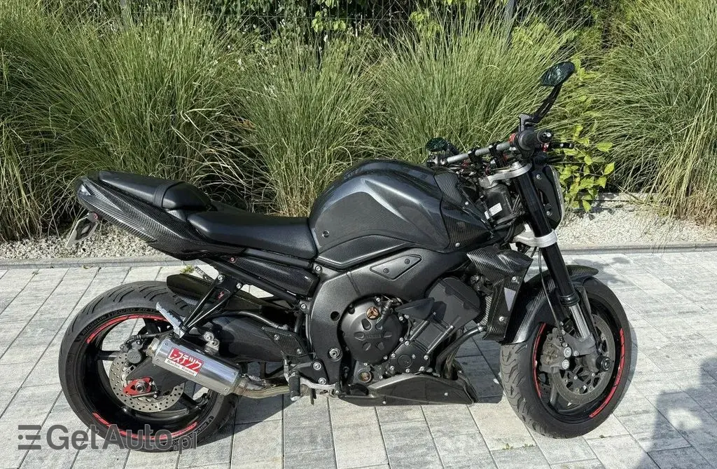 YAMAHA Fz 