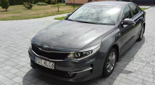 KIA Optima M