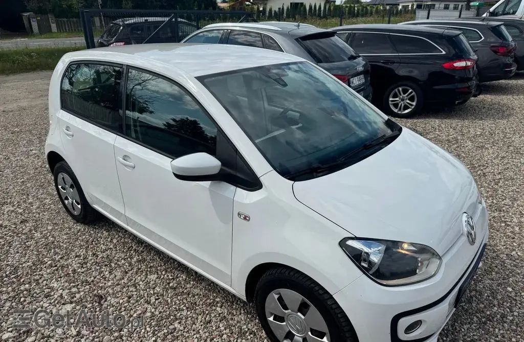 VOLKSWAGEN Up! 
