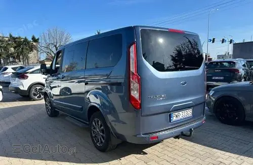 FORD Tourneo Custom 