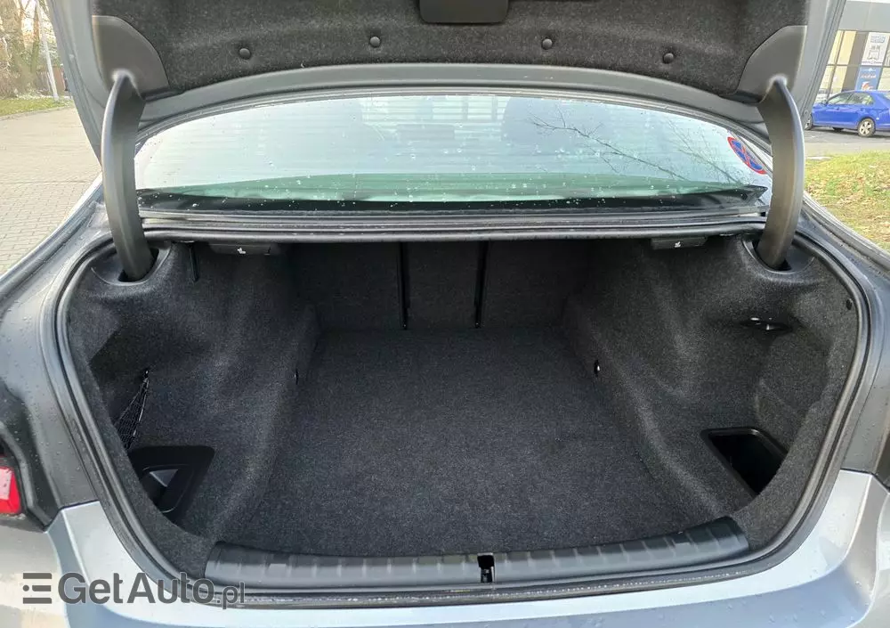 BMW Seria 5 530i GPF Luxury Line sport