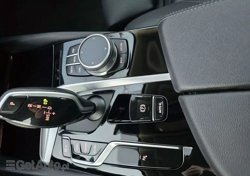 BMW Seria 5 530i GPF Luxury Line sport