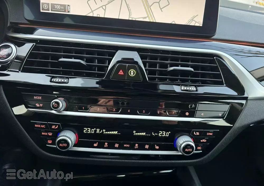 BMW Seria 5 530i GPF Luxury Line sport