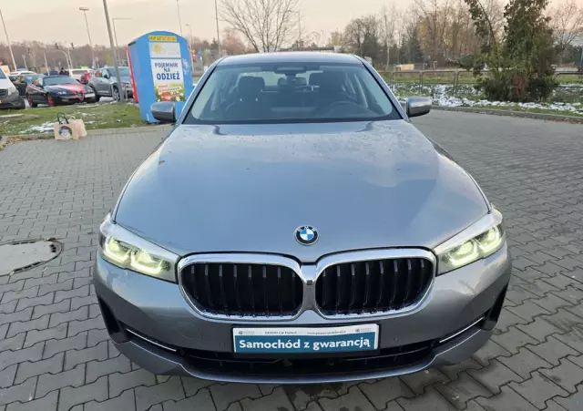 BMW Seria 5 530i GPF Luxury Line sport
