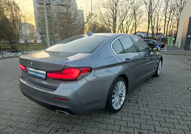 BMW Seria 5 530i GPF Luxury Line sport