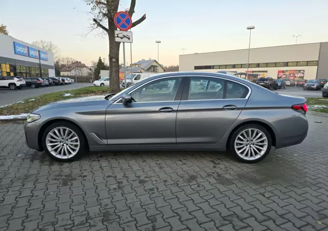 BMW Seria 5 530i GPF Luxury Line sport