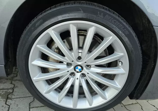 BMW Seria 5 530i GPF Luxury Line sport