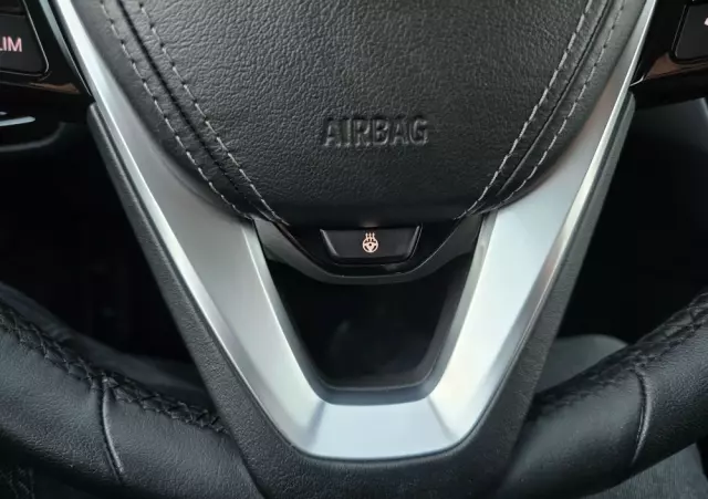 BMW Seria 5 530i GPF Luxury Line sport