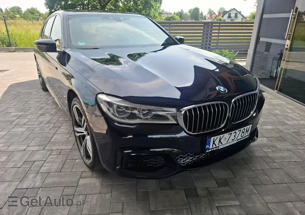 BMW Seria 7 740e iPerformance