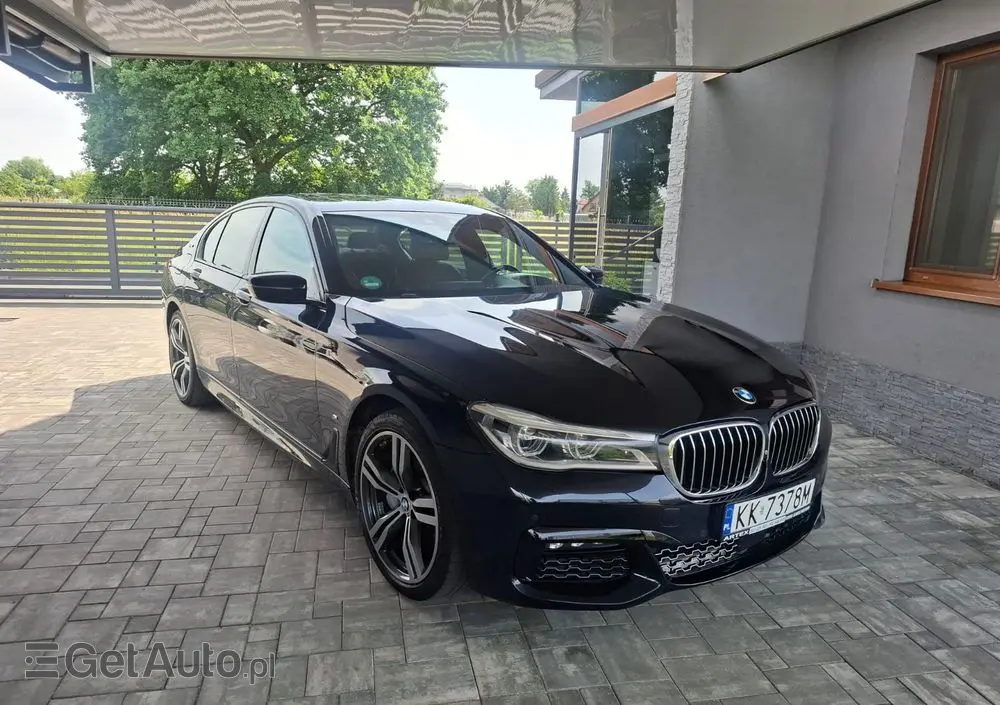 BMW Seria 7 740e iPerformance
