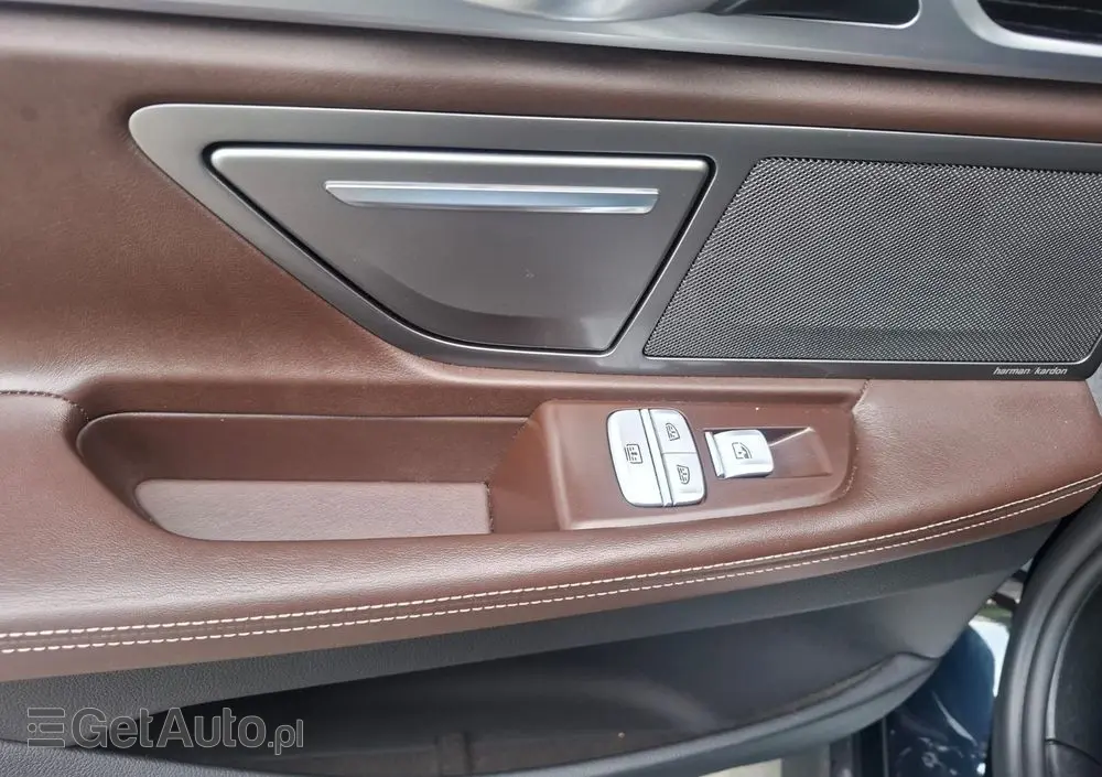 BMW Seria 7 740e iPerformance