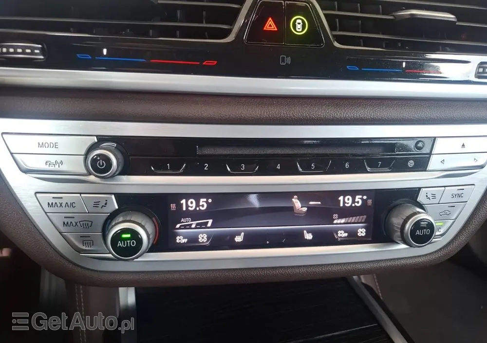 BMW Seria 7 740e iPerformance