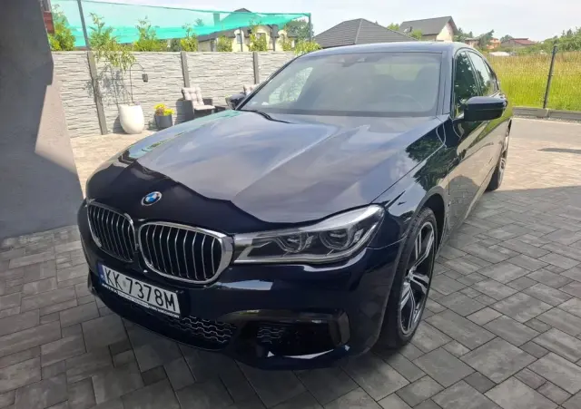 BMW Seria 7 740e iPerformance