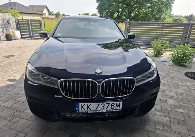 BMW Seria 7 740e iPerformance