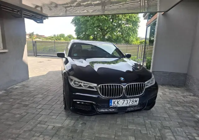 BMW Seria 7 740e iPerformance