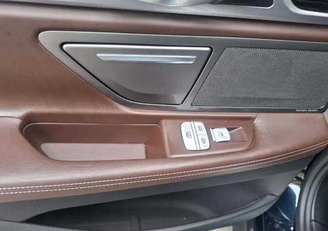 BMW Seria 7 740e iPerformance