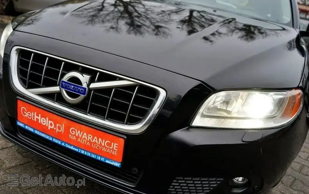 VOLVO V70 