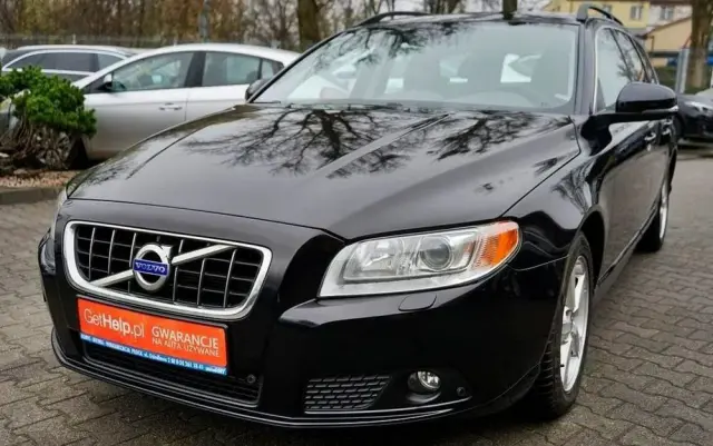 VOLVO V70 