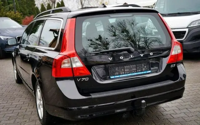 VOLVO V70 