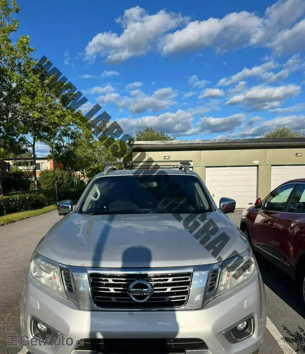 NISSAN Navara 