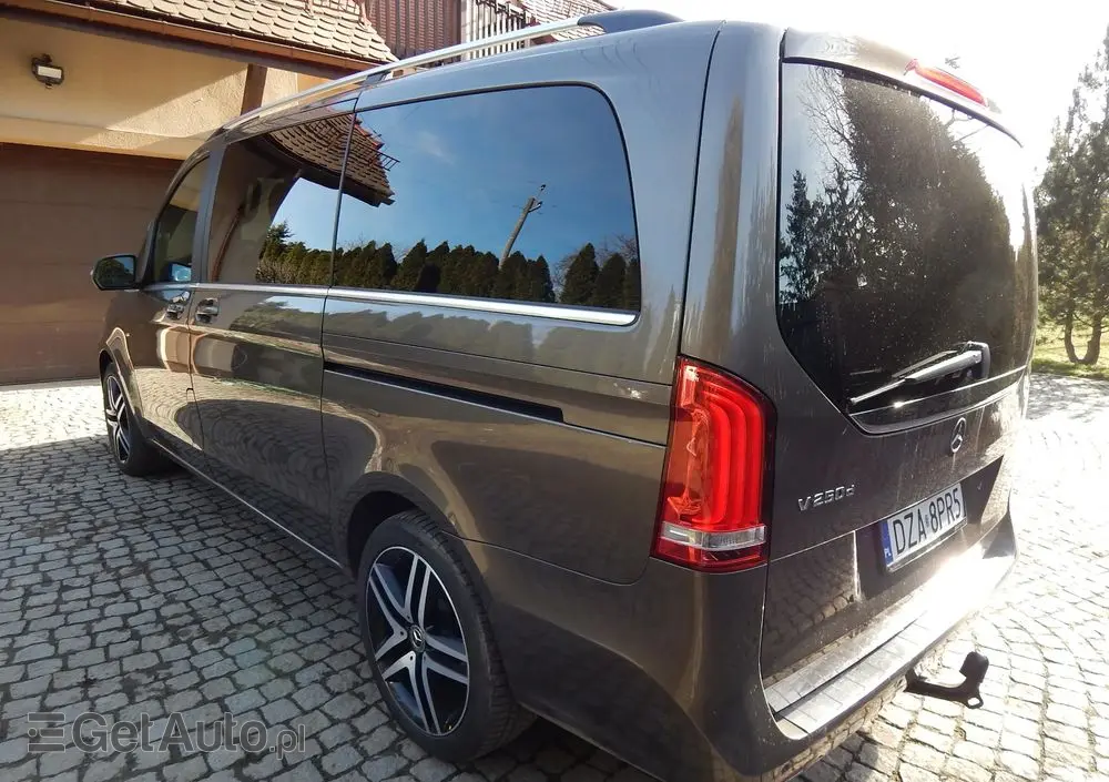 MERCEDES-BENZ Klasa V 250 (BlueTEC) d Avantgarde 7G-Tronic (d³ugi)