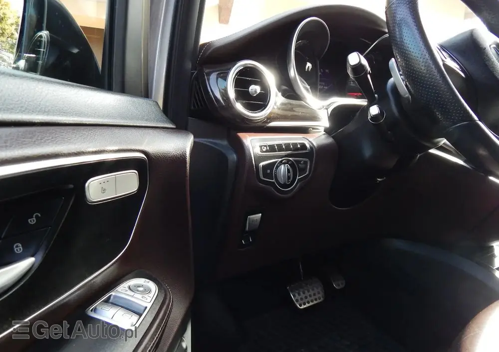 MERCEDES-BENZ Klasa V 250 (BlueTEC) d Avantgarde 7G-Tronic (d³ugi)