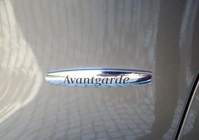 MERCEDES-BENZ Klasa V 250 (BlueTEC) d Avantgarde 7G-Tronic (d³ugi)