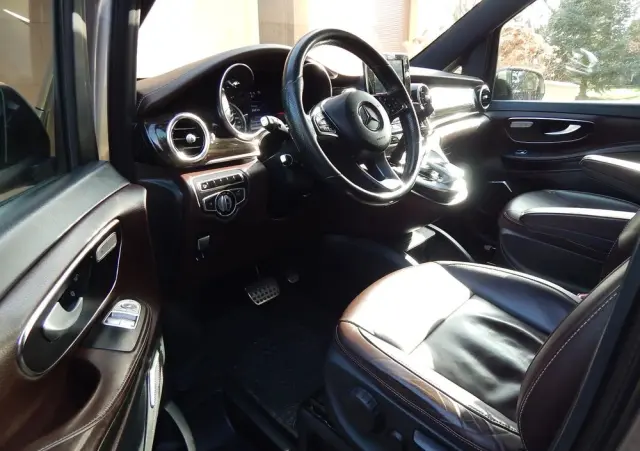 MERCEDES-BENZ Klasa V 250 (BlueTEC) d Avantgarde 7G-Tronic (d³ugi)