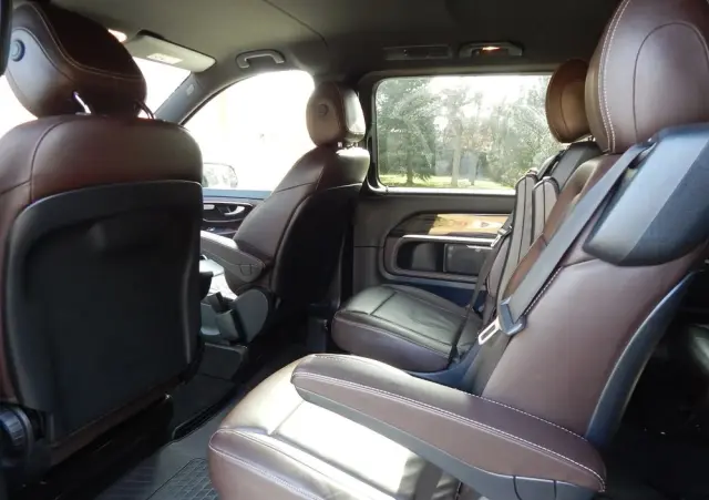 MERCEDES-BENZ Klasa V 250 (BlueTEC) d Avantgarde 7G-Tronic (d³ugi)