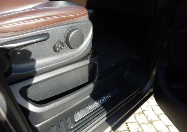 MERCEDES-BENZ Klasa V 250 (BlueTEC) d Avantgarde 7G-Tronic (d³ugi)