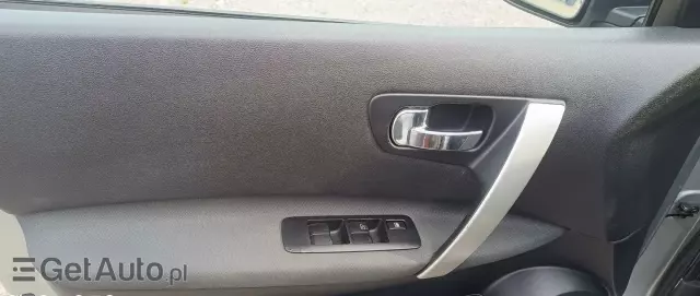 NISSAN Qashqai+2 2.0 Tekna