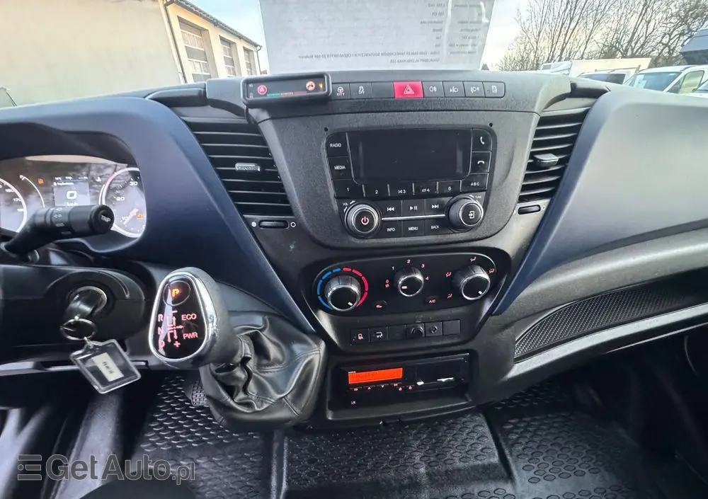 IVECO 70c18  72c17  70c15 70c17 50c15  50c17 35c15 DMC 3.5T 