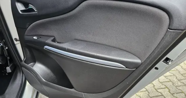 OPEL Zafira 1.4 T Cosmo EcoFLEX S&S EU6