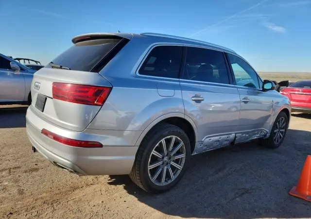 AUDI Q7 3.0 TFSI Quattro Tiptronic