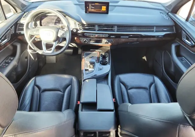 AUDI Q7 3.0 TFSI Quattro Tiptronic