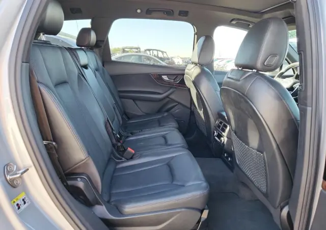 AUDI Q7 3.0 TFSI Quattro Tiptronic