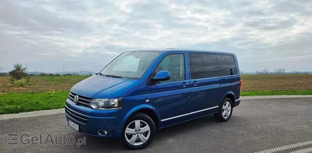 VOLKSWAGEN Multivan 