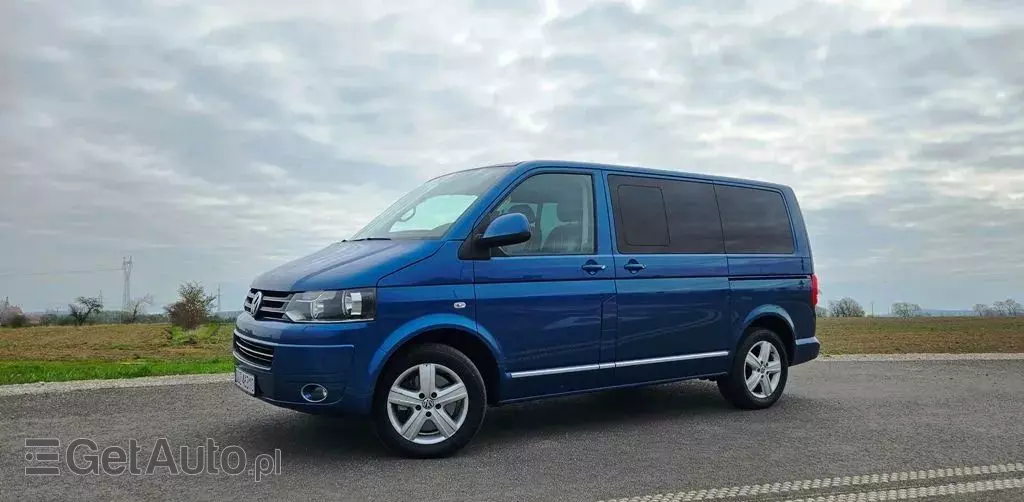 VOLKSWAGEN Multivan 