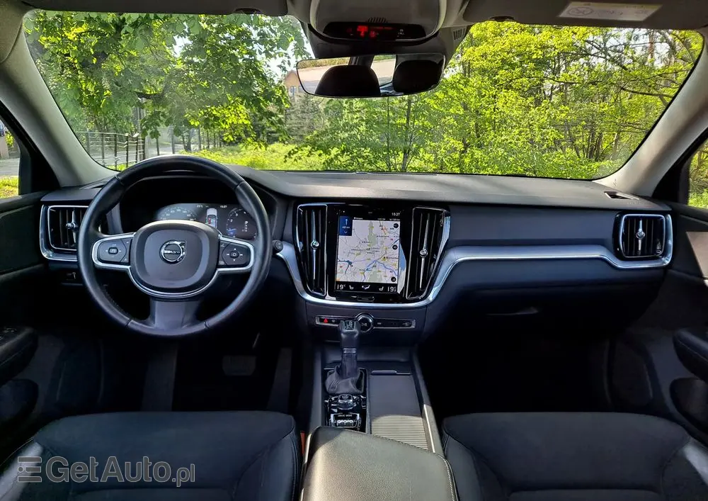 VOLVO V60 T4 Geartronic Momentum Pro
