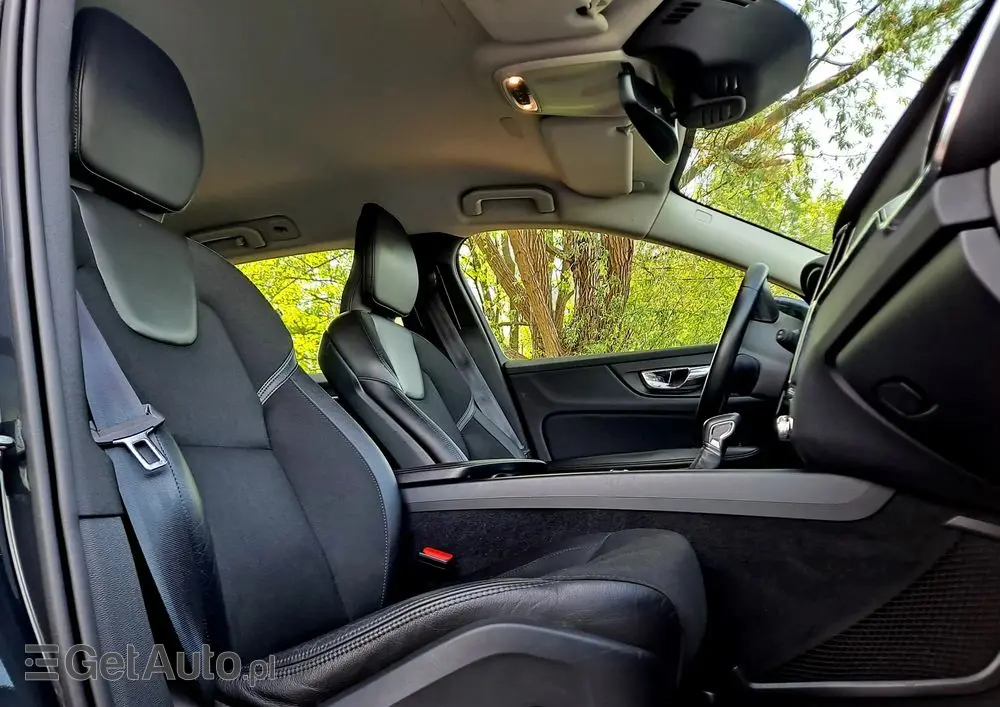 VOLVO V60 T4 Geartronic Momentum Pro