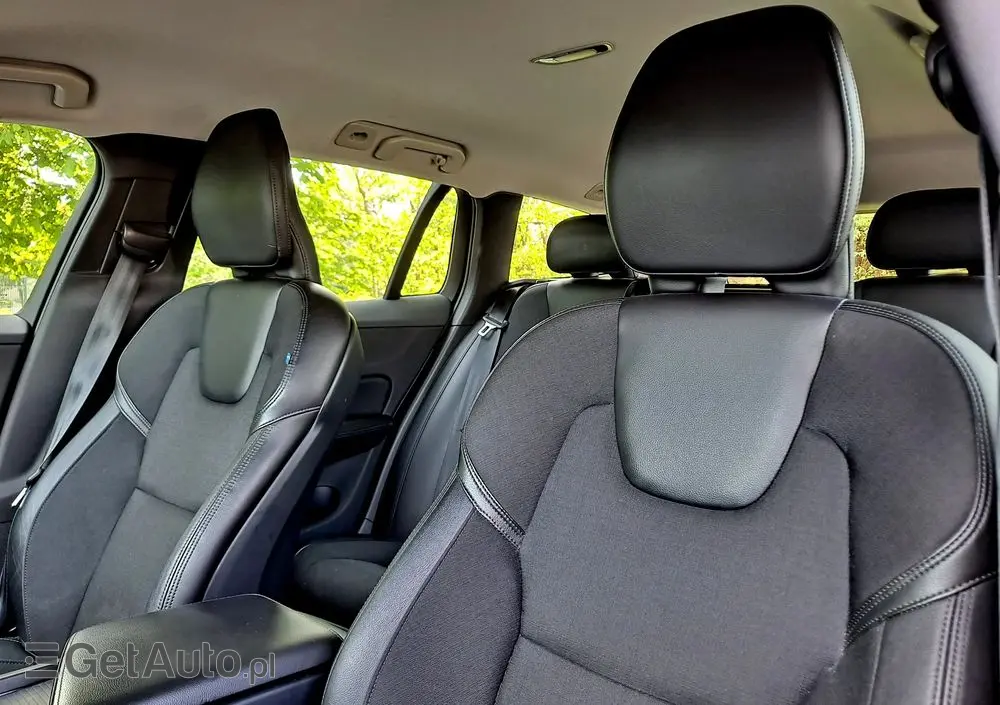 VOLVO V60 T4 Geartronic Momentum Pro
