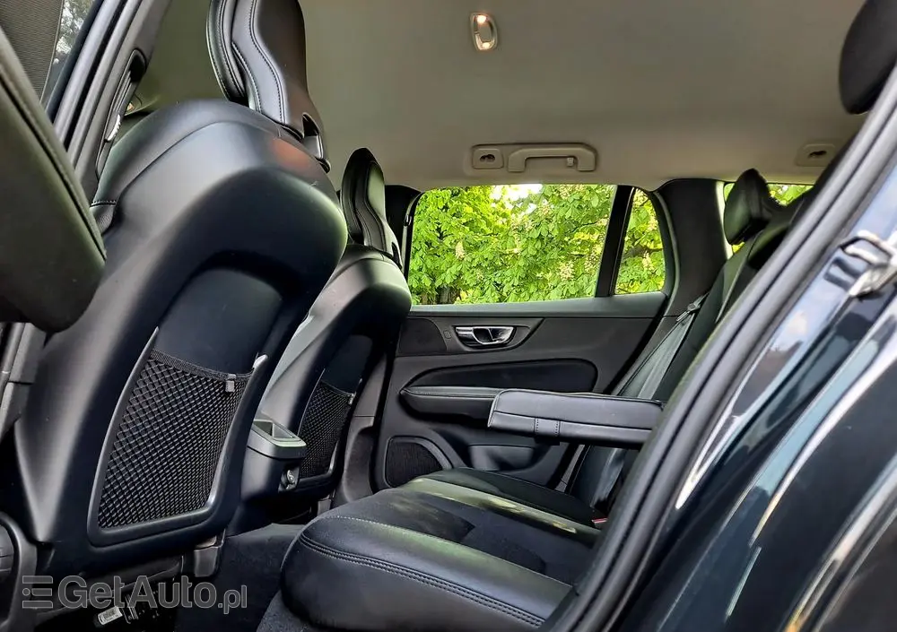 VOLVO V60 T4 Geartronic Momentum Pro