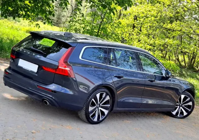 VOLVO V60 T4 Geartronic Momentum Pro
