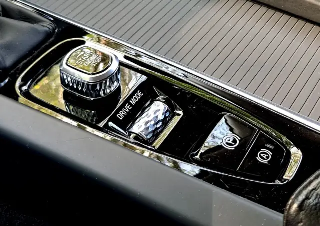 VOLVO V60 T4 Geartronic Momentum Pro