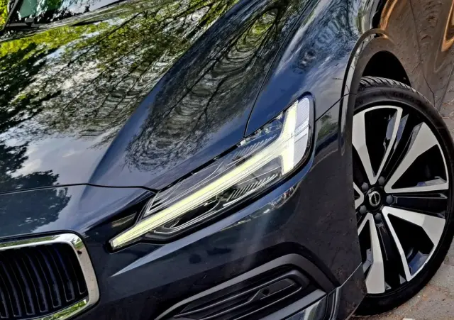 VOLVO V60 T4 Geartronic Momentum Pro