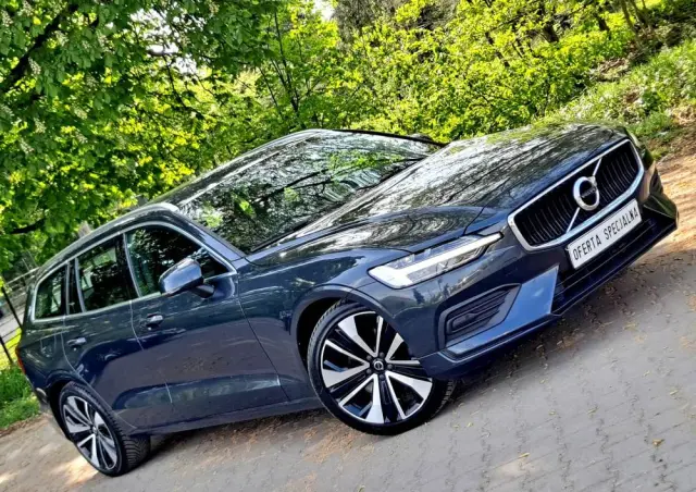 VOLVO V60 T4 Geartronic Momentum Pro