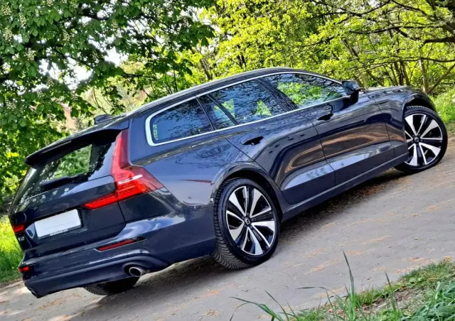 VOLVO V60 T4 Geartronic Momentum Pro