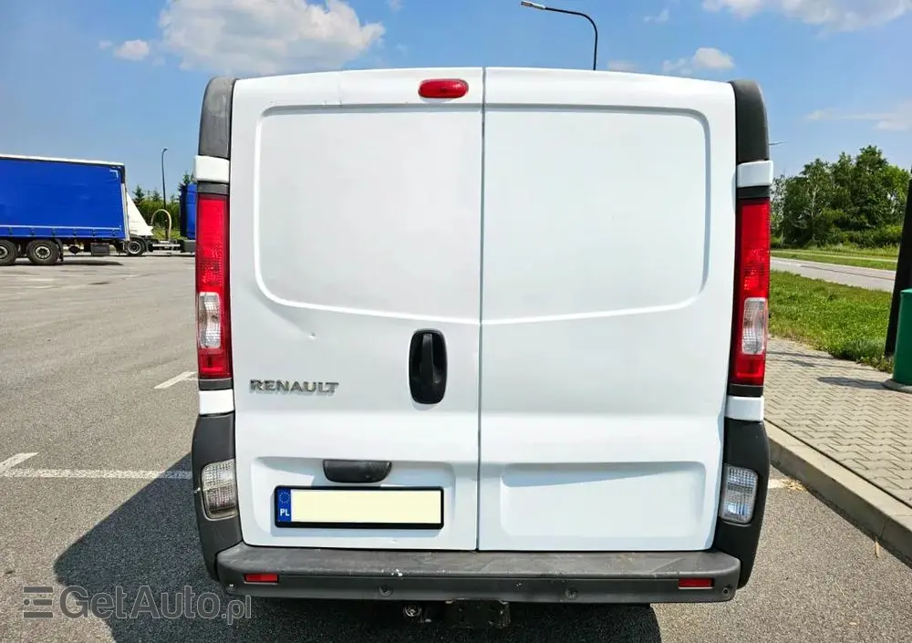 RENAULT Trafic 
